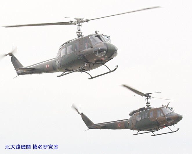 八尾駐屯地で陸上自衛隊ヘリコプター墜落! 搭乗していた4名 八尾駐屯地で陸上自衛隊ヘリコプター墜落! 搭乗していた4名