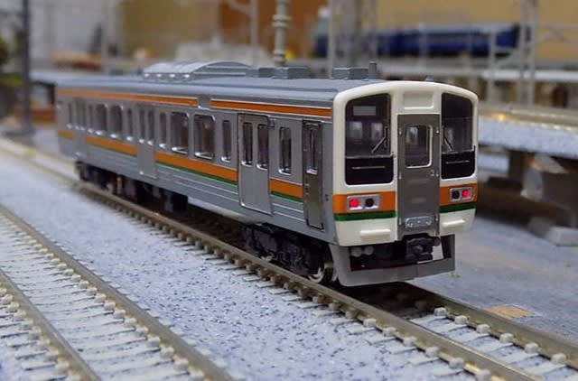 KATO10-517/519の211系2000番台電車のライトをLED化 KATO10-517/519の211系2000番台電車のライトをLED化