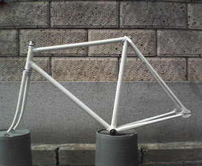 ZUNOW ズノウ ピストフレーム - Kinoの自転車日記
