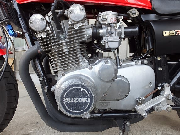 SUZUKI '78（昭和53年） GS750カスタム排気量 750cc車検切れ