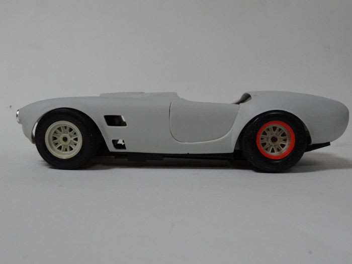 RCクラシックスポーツカー 黒/白　コブラ RCクラシックスポーツカー 黒/白 コブラ - メルカリ