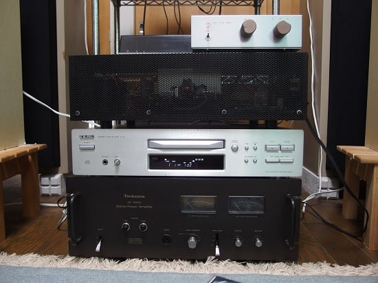 LUXKIT A501 - ガラクタな部屋 LUXKIT A501 - ガラクタな部屋