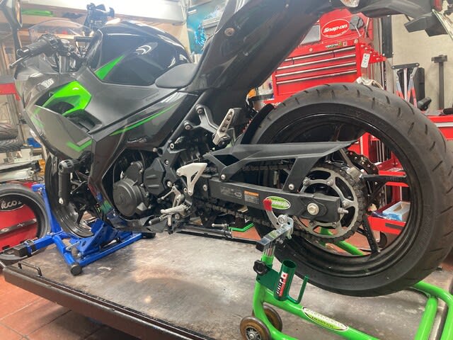 2024/9/7◇2025モデル1番乗り！「ZX-4R SE」納車です♬ - バイク