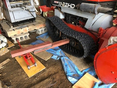 ヤナセ除雪機11-22HDゴムクローラー交換 - おいちゃんの田舎 ヤナセ除雪機11-22HDゴムクローラー交換 - おいちゃんの田舎