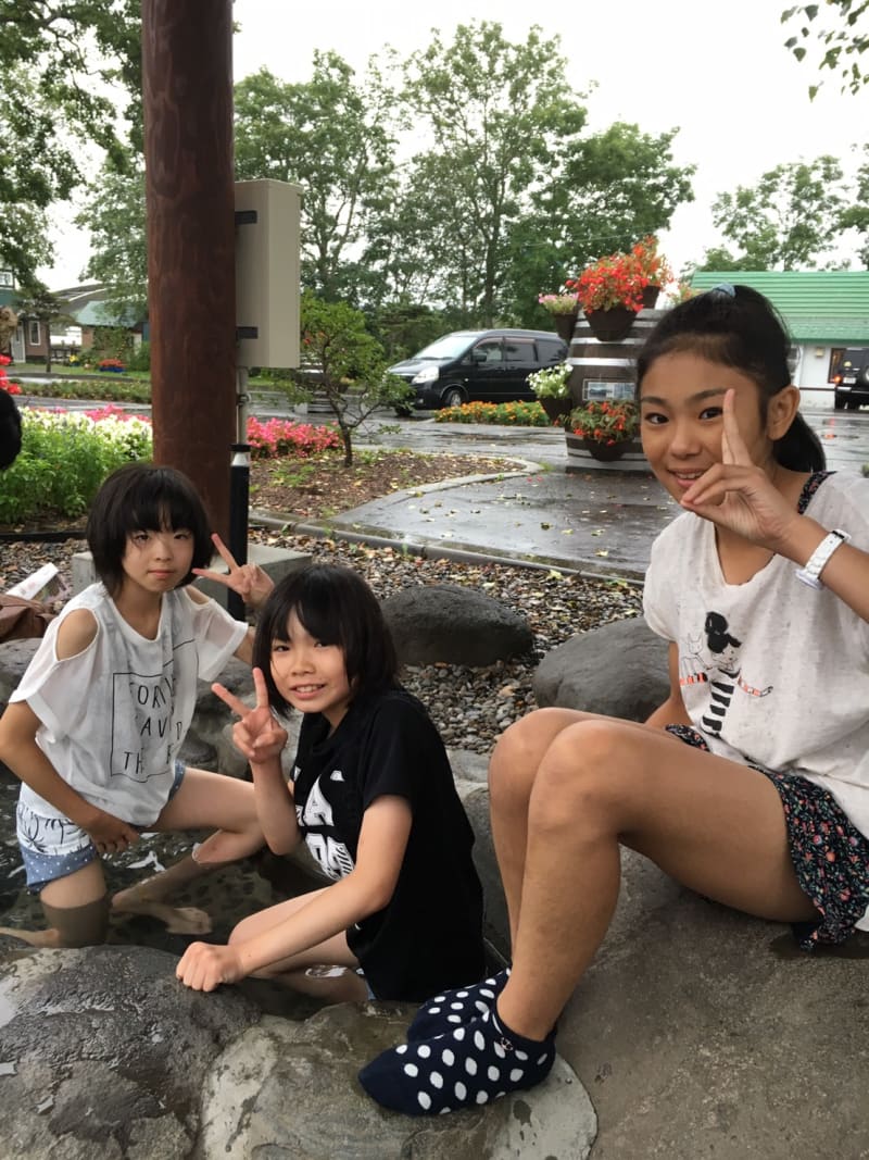 女子小学生 温泉 