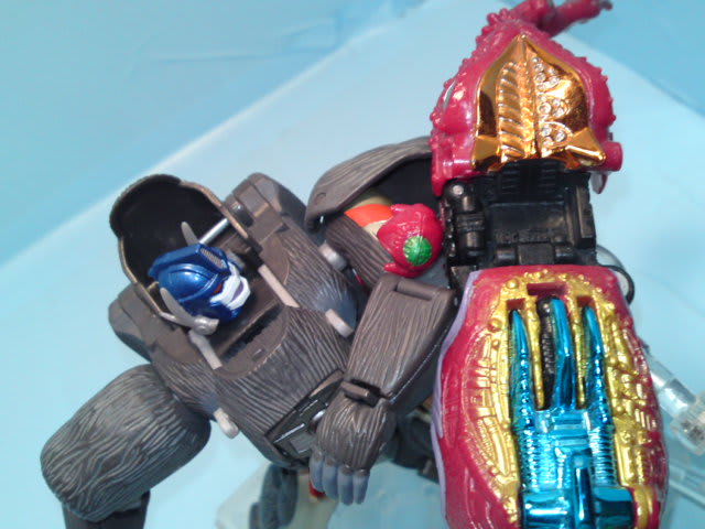 TFカーロボット ベーシッククラス グッシャーをゆっくり紹介