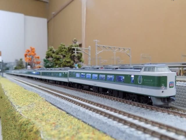 TOMIXの92435/92437 JR189系特急電車（あさま
