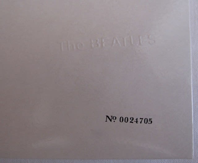 ホワイトアルバム　4桁　赤盤　ジャケ良好 ホワイトアルバム 4桁 赤盤 ジャケ良好