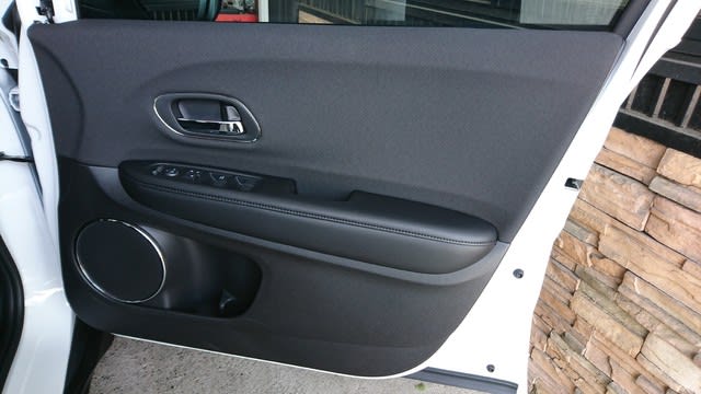 ホンダ ヴェゼル Fスピーカー交換」 - Car Audio shop FLASH POINT ホンダ ヴェゼル Fスピーカー交換」 - Car Audio shop FLASH POINT