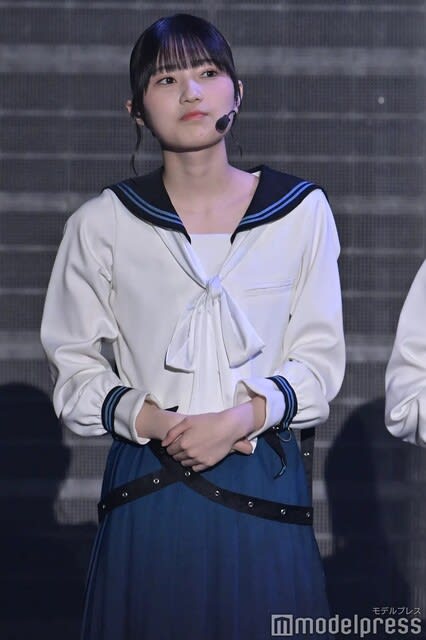 Amazon.co.jp: 櫻坂46 的野美青 生写真 : おもちゃ