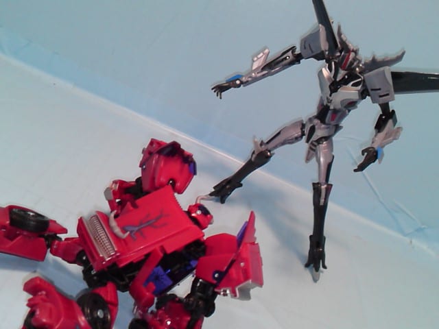 TFプライム デラックスクラス テラーコンクリフジャンパーを TFプライム デラックスクラス テラーコンクリフジャンパーを