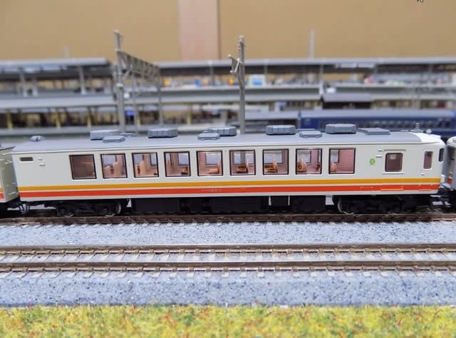 KATOの10-150 JR東日本 パノラマエクスプレスアルプスを KATOの10-150 JR東日本 パノラマエクスプレスアルプスを