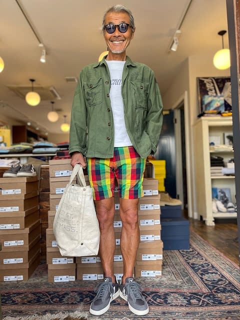 品質が グレーもオリーブも、どちらを選ばれましても後悔させないV ジャケット・アウター