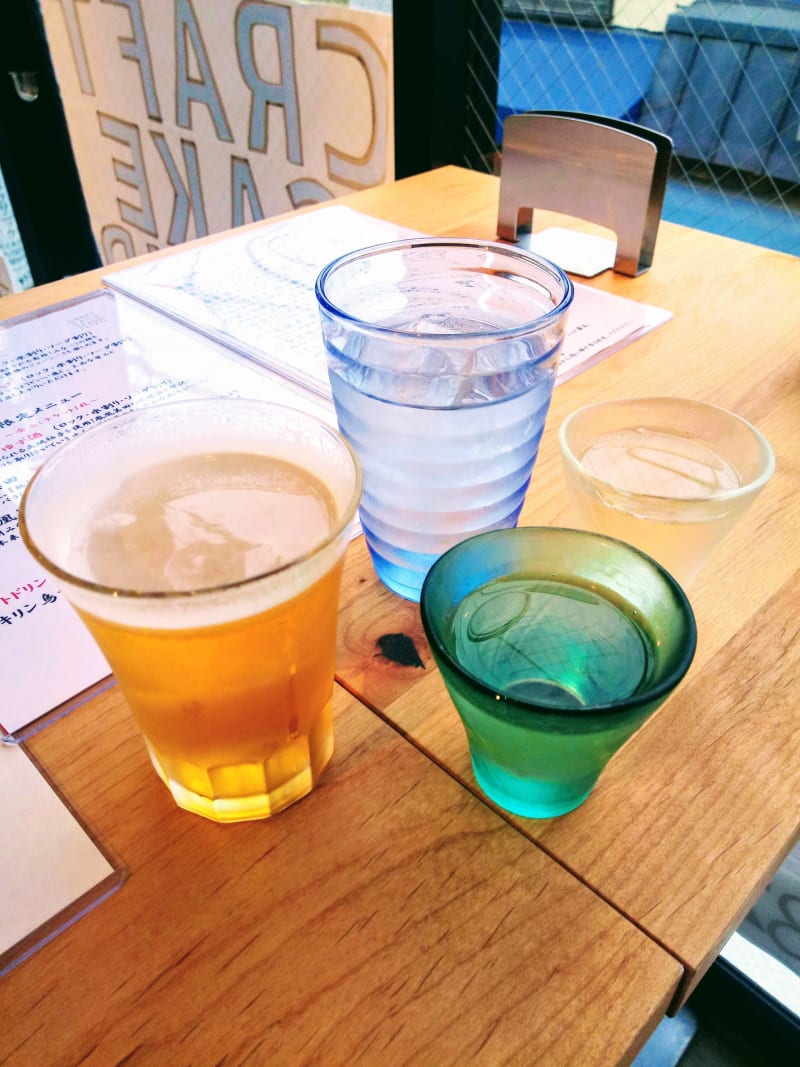オサレ立ち飲み店にて日本酒飲み比べ 谷中銀座の やなか純米や セーチンズワールド オサレ立ち飲み店にて日本酒飲み比べ 谷中銀座の やなか純米や セーチンズワールド