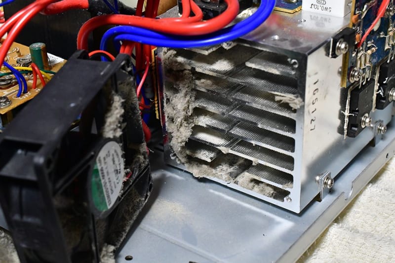 安定化電源 GSV3000 のファンの静音化 - 無線のムに濁点 安定化電源 GSV3000 のファンの静音化 - 無線のムに濁点
