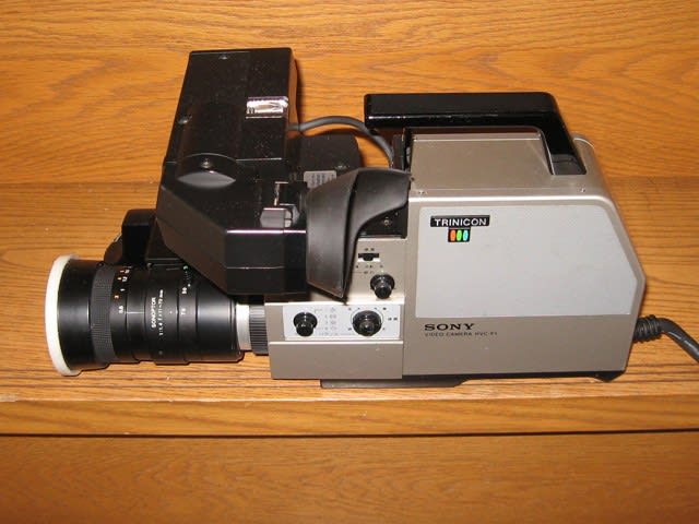 再入荷商品 sony HVC-F1 という大昔のビデオカメラ - 夢地蔵 その他