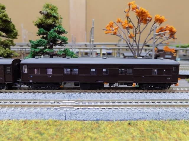 KATOの10-898相当と単品で纏めた郵便・荷物(郵荷東北)列車 KATOの10-898相当と単品で纏めた郵便・荷物(郵荷東北)列車