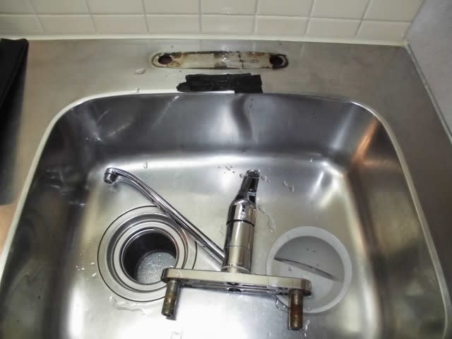 千葉県市川市 ＴＯＴＯ シングルレバー水栓 ＴＫＪ３３Ｕ３Ｒ 水漏れ