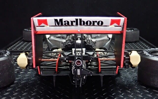 タミヤ 1/20 マクラーレンホンダ MP4/4 - 働いているバヤイじゃない