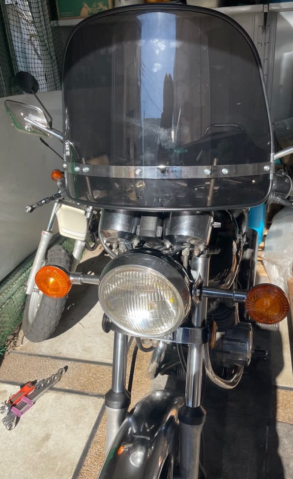 旭風防 ウインドシールド① - ヤマハ旧車 空冷2気筒 4ストローク 旭風防 ウインドシールド① - ヤマハ旧車 空冷2気筒 4ストローク