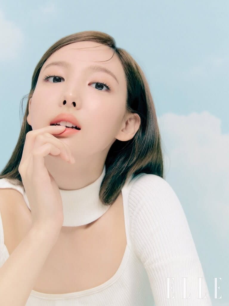 TWICEナヨンのソロプロジェクト、『I'M NAYEON』！ - blue deco