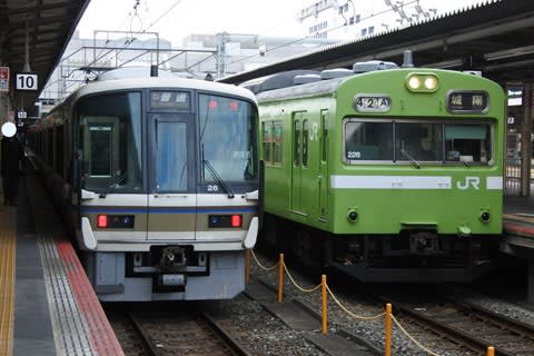 4＋4編成です。KATO 221系 リニューアル車〈大和路快速〉の話