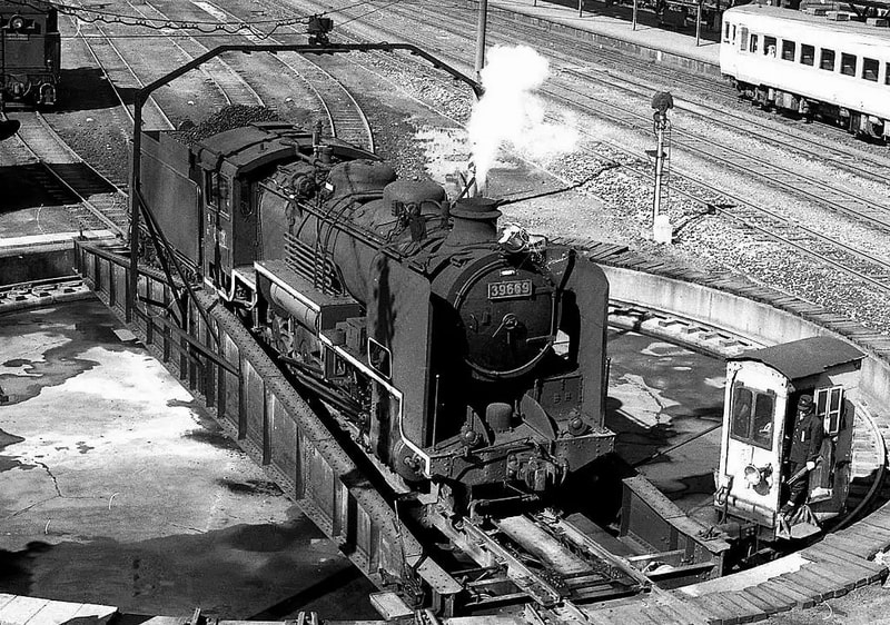 profile-50 9600 小樽築港区 入替作業中のドラエモン（日高本線