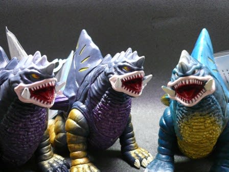 【上品】 ゾンネル＆ゾンネルⅡ ～ウルトラ怪獣ソフビ～ 怪しい隣人 - その他