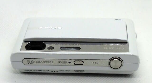昔のスライド式コンパクトデジカメを使ってみた SONY DSC-T20 昔のスライド式コンパクトデジカメを使ってみた SONY DSC-T20