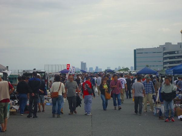 なにわ旧車部品交換会 秘密基地 なにわ旧車部品交換会 秘密基地