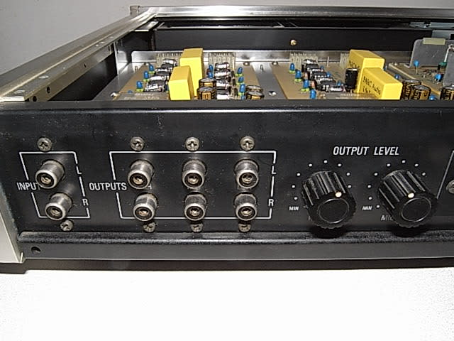 Accuphase, F-5 Electronic Frequency Dividing Network