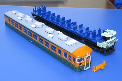 リニューアルした165系～KATO 165系 飯田線急行「こまがね」を