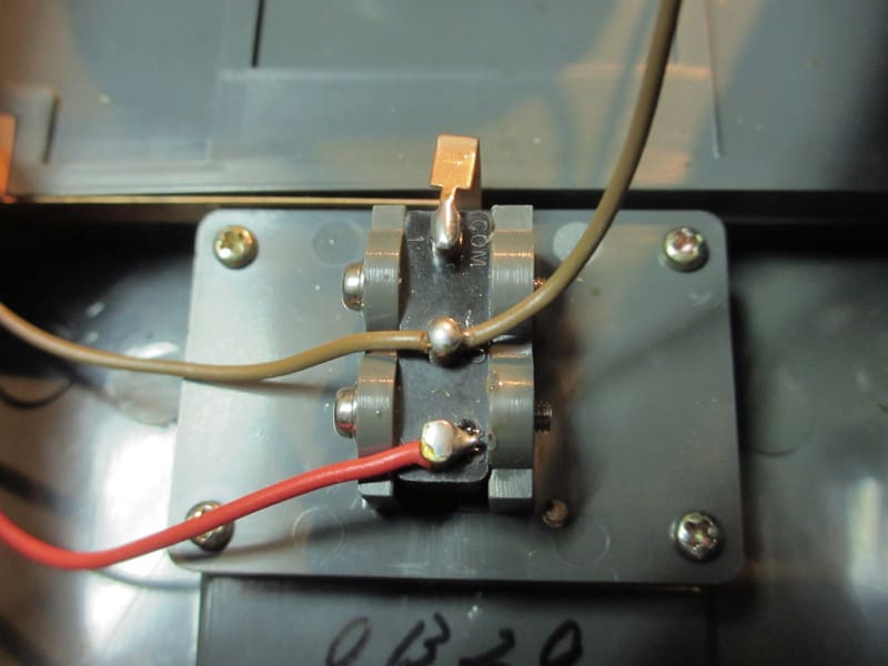電池式絶縁抵抗計・修理 - トラブルシューター