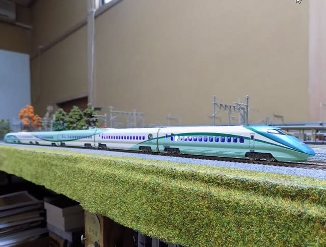 RAUNDHOUSEの10-937 E3系700番台 山形新幹線 「とれいゆ RAUNDHOUSEの10-937 E3系700番台 山形新幹線 「とれいゆ