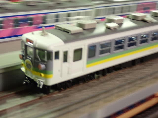 165系ムーンライト新色編成!! - こてはし鉄道日記 165系ムーンライト新色編成!! - こてはし鉄道日記