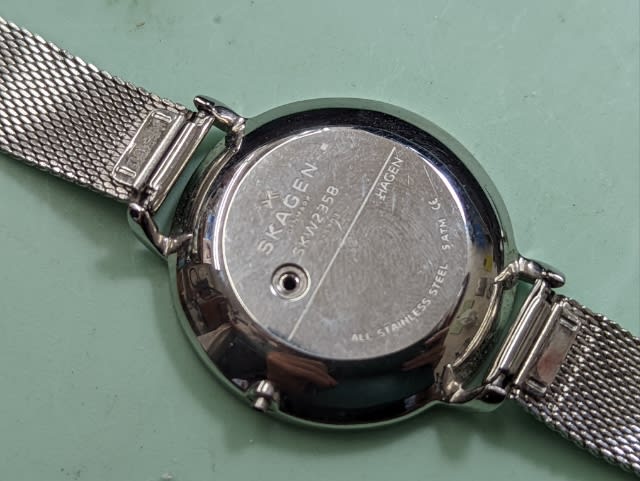 SKAGEN】電池交換 - 1級時計修理技能士 東京練馬 富屋時計店 ブログ