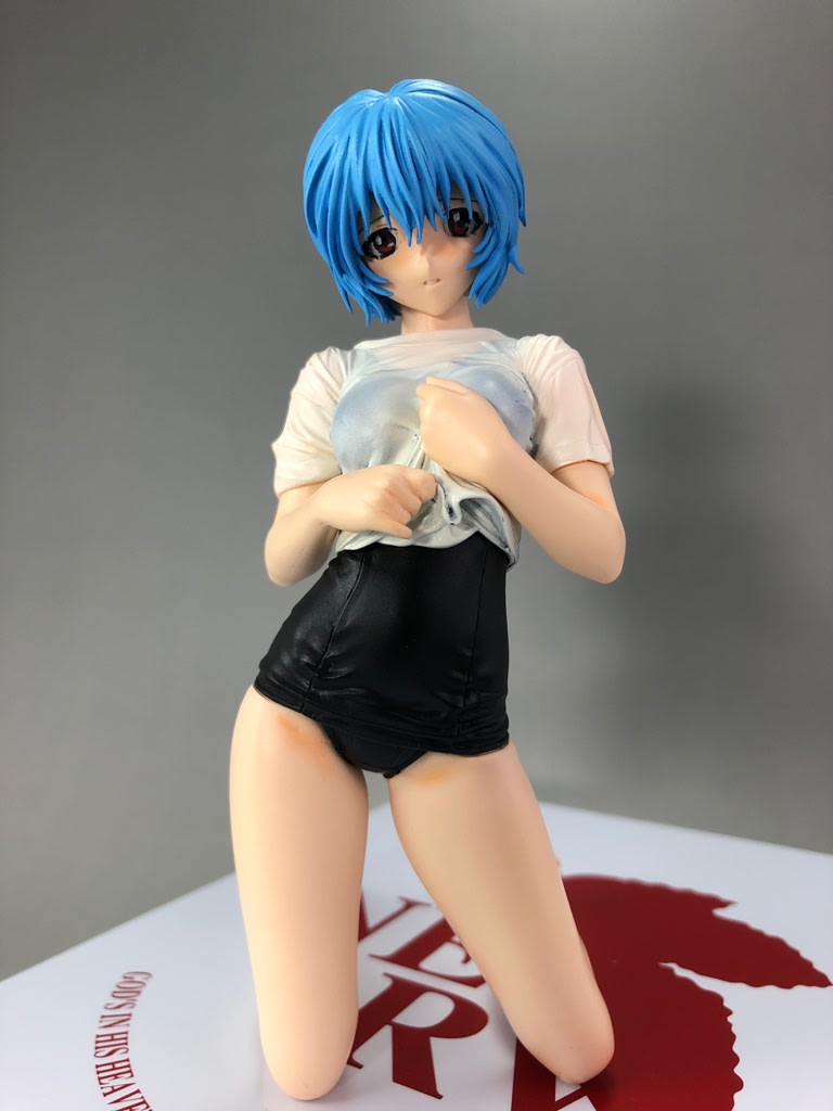 綾波レイ制服のレイ座像レジンキット1／4スケール完成品クルシマ