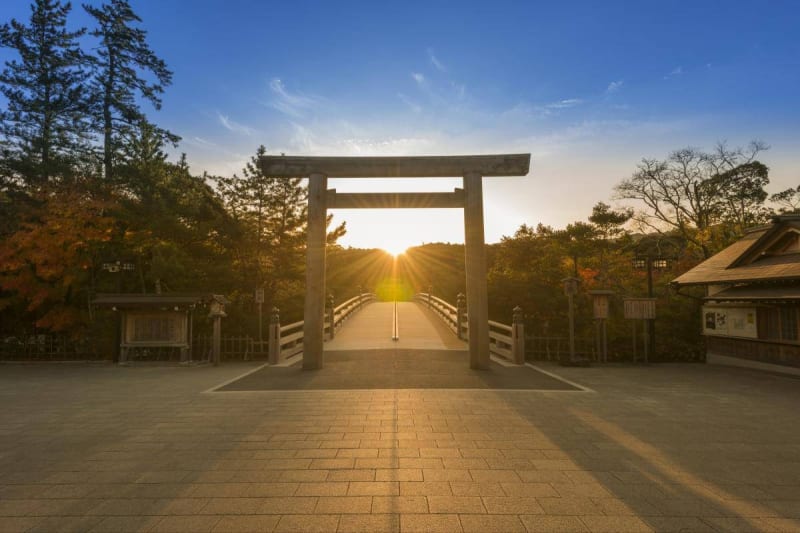 少しづつ格の高さを口にされるようになられた７３代竹内宿禰 竹内睦泰先生 天皇家の方で古神道最高位の方ですからね 伊勢神宮1泊2日バスツアー 静電気を除去 水性ag Powerコーティング で頑張るおじさん
