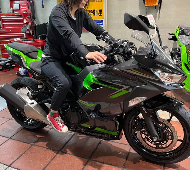 2023/7/31◇ローダウン大成功!2023モデル「Ninja400」!(^ω 2023/7/31◇ローダウン大成功!2023モデル「Ninja400」!(^ω