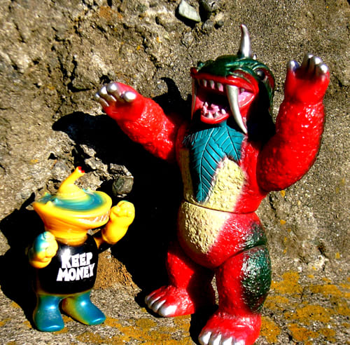 パチ怪獣『アザラス』 WOMBAT TOYS ソフビ インディーズ - メルカリ
