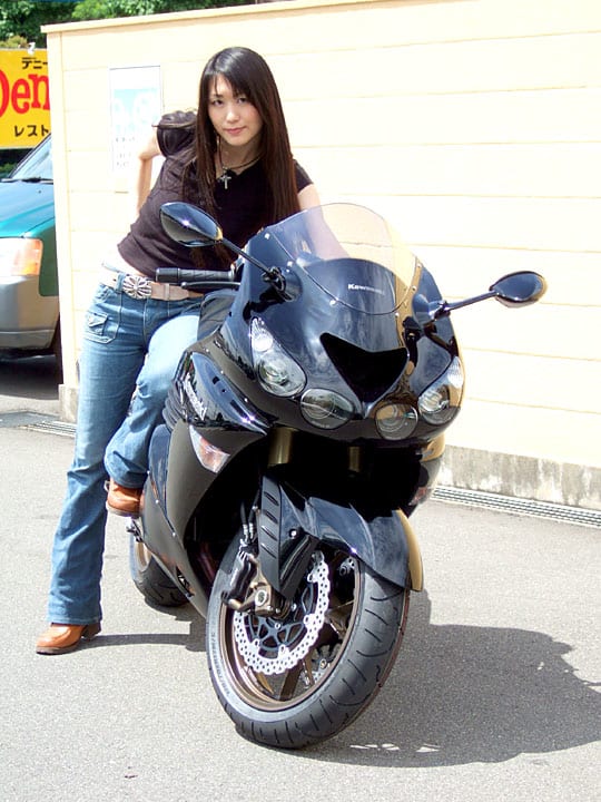 ZZR1400 納車！ 06/6/11 過去記事より - ZZR1400 PHANTOM Ninja 黒影