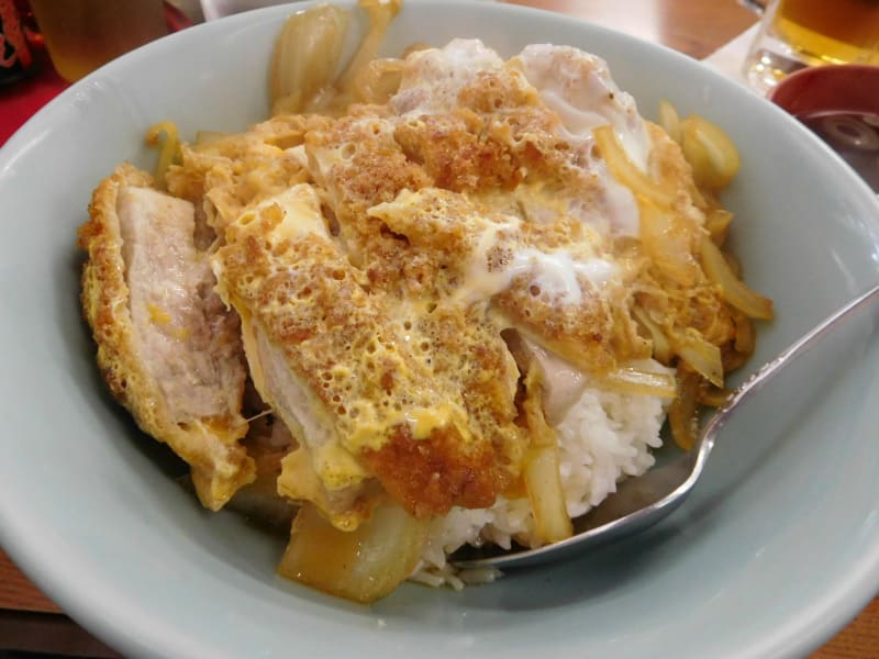 デカ盛りで有名な 光栄軒 へ行く カツ丼 今日はどこに行く デカ盛りで有名な 光栄軒 へ行く カツ丼 今日はどこに行く