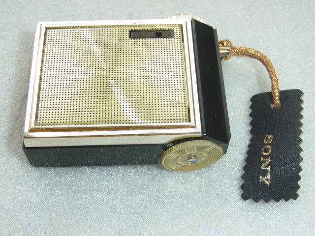 希少・動作品 SONY 1R-81 マイクロトランジスタラジオ1965年製