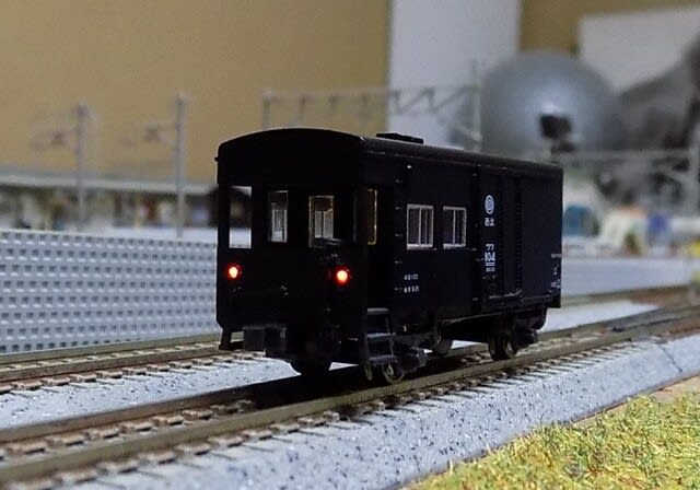 KATOの10-431 西武E851セメント列車のワフ101を弄る