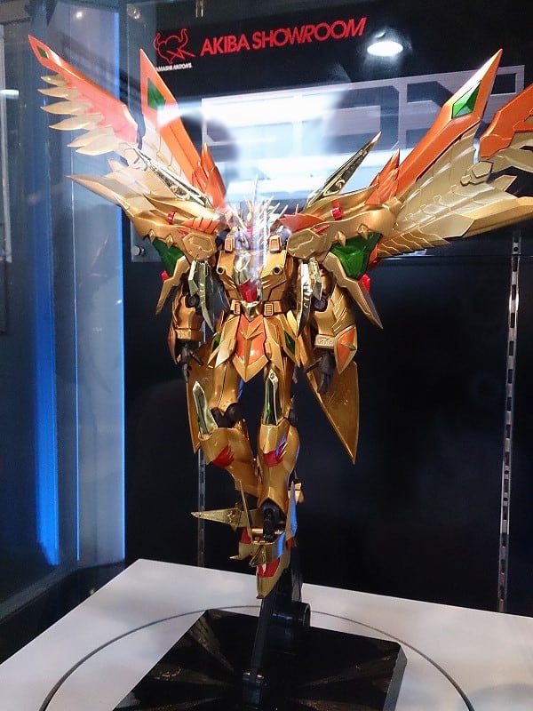 352 黄金神スペリオルカイザー | 「SDガンダム外伝」シリーズの