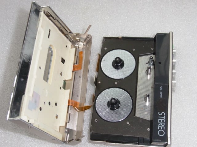 激安正規品 SONY WALKMAN 現状品 未チェック WM-30カセットプレーヤー ポータブルプレーヤー