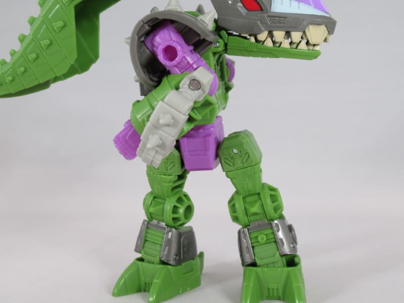TFアースライズ デラックスクラス クインテッサンアリコンを