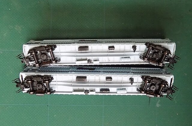 続・マニ44とスユ44 : 赤い電車は臼い線