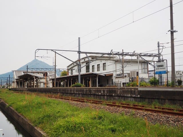 若狭高浜駅(JR西日本)小浜線 - 観光列車から! 日々利用の 若狭高浜駅(JR西日本)小浜線 - 観光列車から! 日々利用の