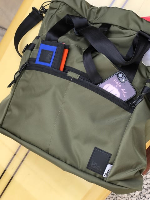 高機能素材に高機能な3wayが噛み合った素敵なヘルメットバッグ
